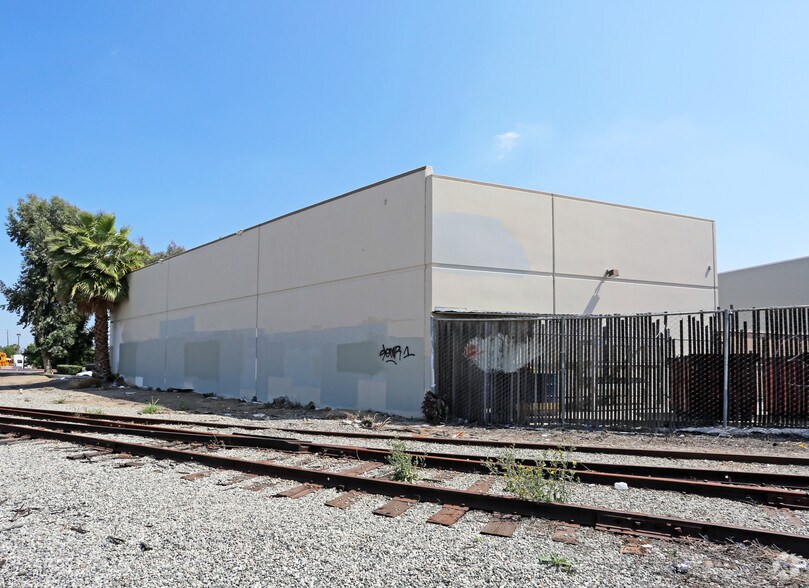 More Photos Of 9211 Greenleaf Ave, Santa Fe Springs Warehouse For Sale