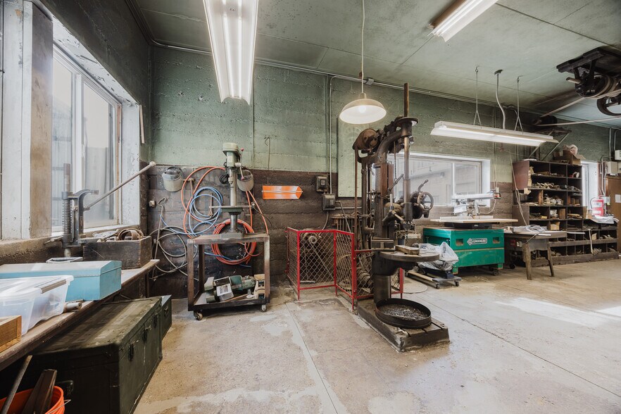 More Photos Of 755 W Silver St, Elko Contractor Storage Yard For Lease