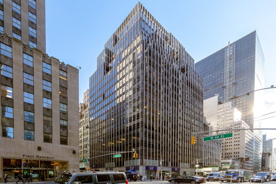 More Photos Of 1212 Avenue of the Americas, New York Office For Sale