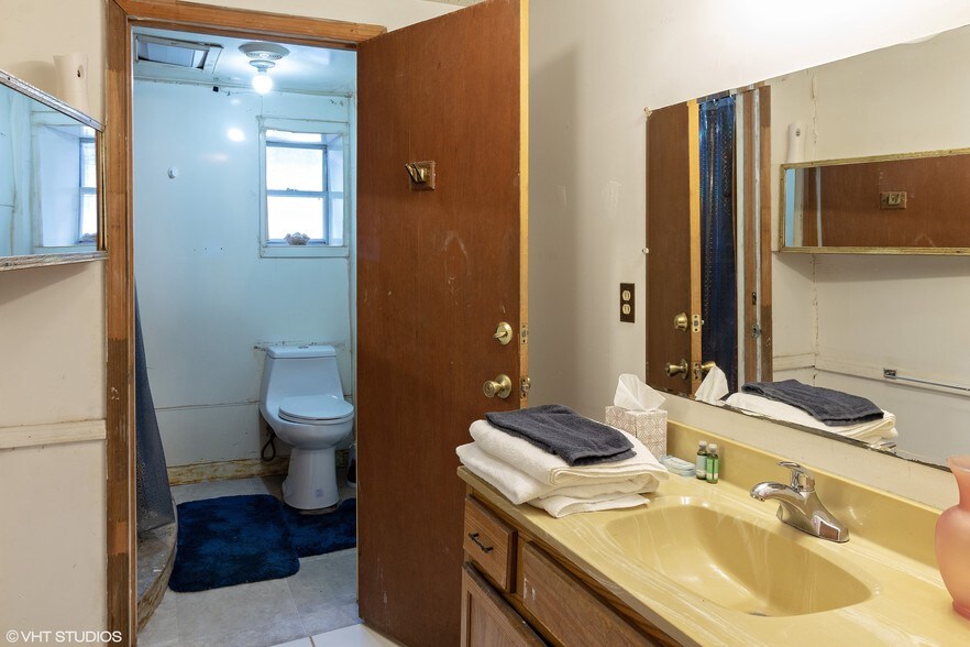 More Photos Of 5419 Woodcrest Rd, Jacksonville Apartments For Sale