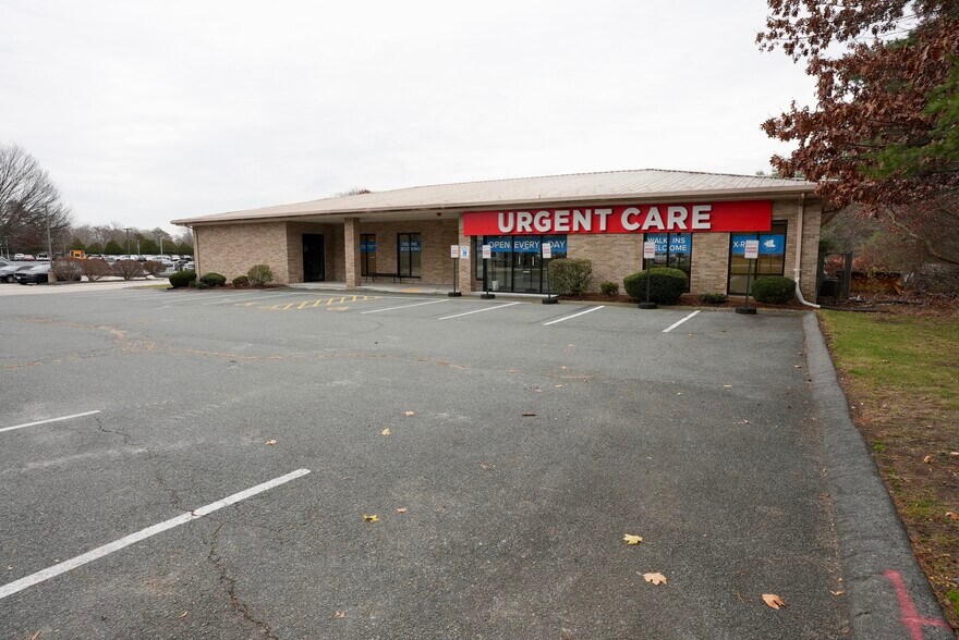 More Photos Of 1340 Belmont St, Brockton Medical For Lease
