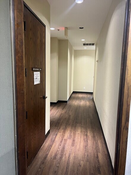 More Photos Of 2300 W White Ave, McKinney Medical For Sale