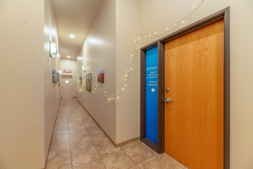 More Photos Of 1600 W University Ave, Flagstaff Medical For Sale