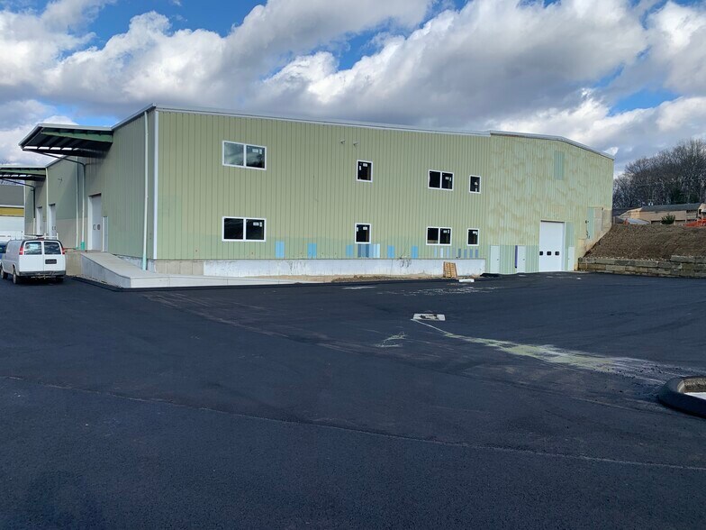 More Photos Of 1565 Monroe Turnpike, Monroe Light Manufacturing For Lease