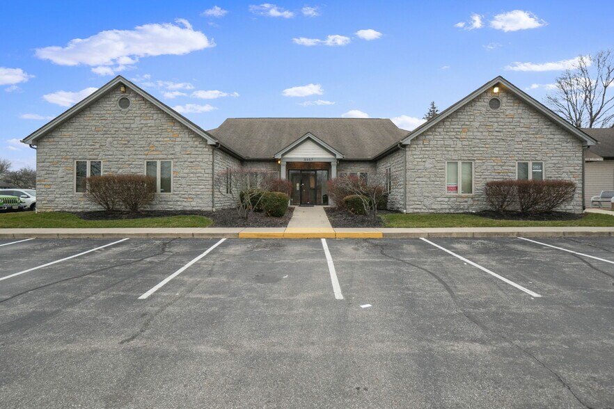 Primary Photo Of 5957-6011 Cleveland Ave, Columbus Medical For Lease