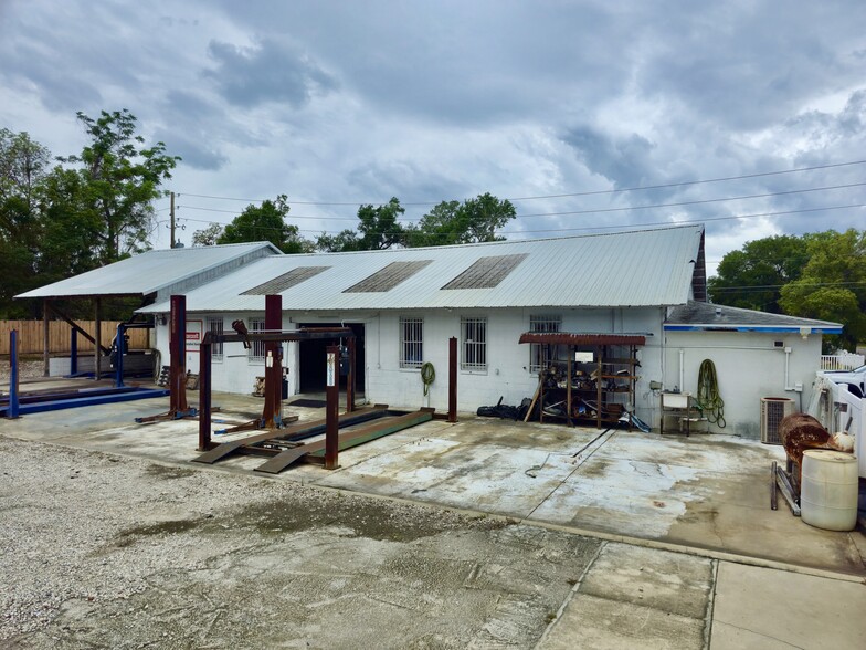 More Photos Of 1310 E 1st Ave, Mount Dora Auto Repair For Lease
