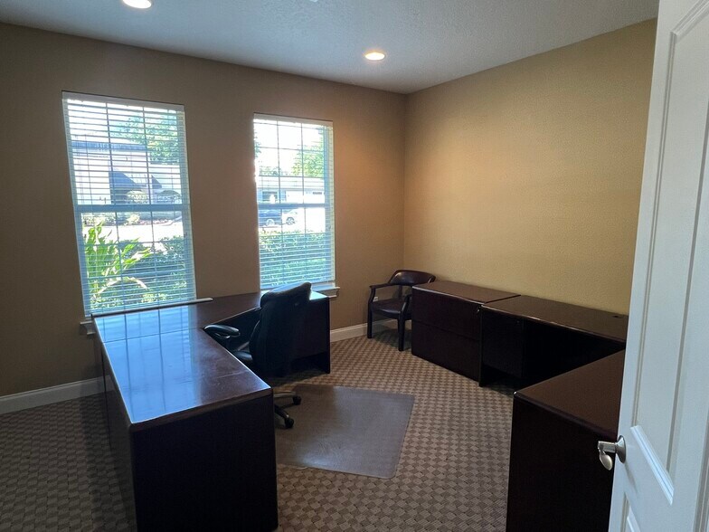 More Photos Of 3217 Corrine Dr, Orlando Office For Sale