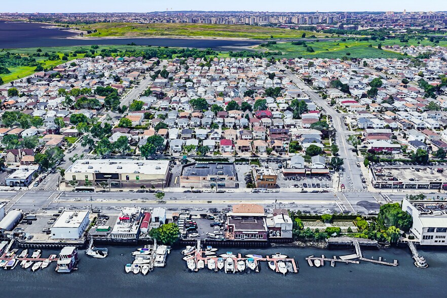 More Photos Of 16320 Crossbay Blvd, Howard Beach Supermarket For Sale