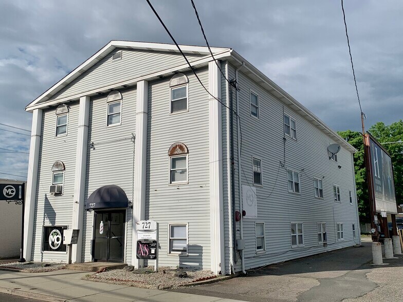 Primary Photo Of 725-727 Campbell Ave, West Haven Office For Lease