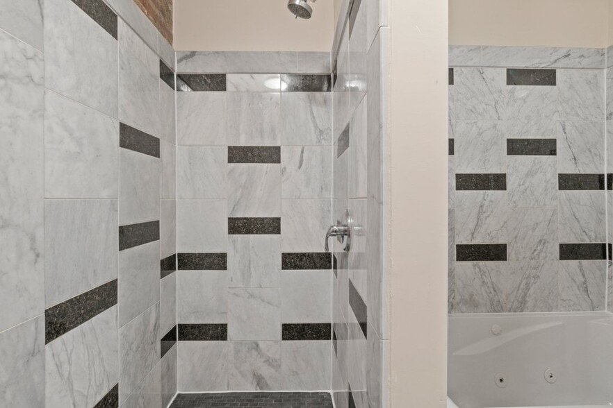 More Photos Of 311-313 W Baltimore St, Baltimore Apartments For Sale