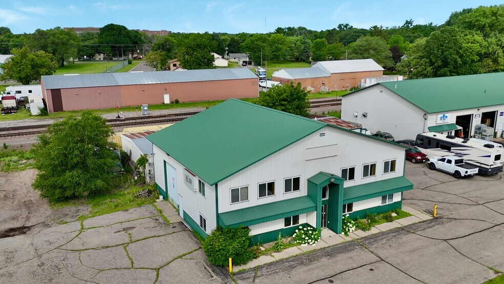 More Photos Of 1121 S Lincoln Ave, Sauk Rapids Warehouse For Sale
