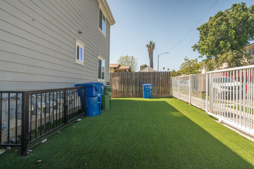 More Photos Of 3672 Percy St, Los Angeles Apartments For Sale