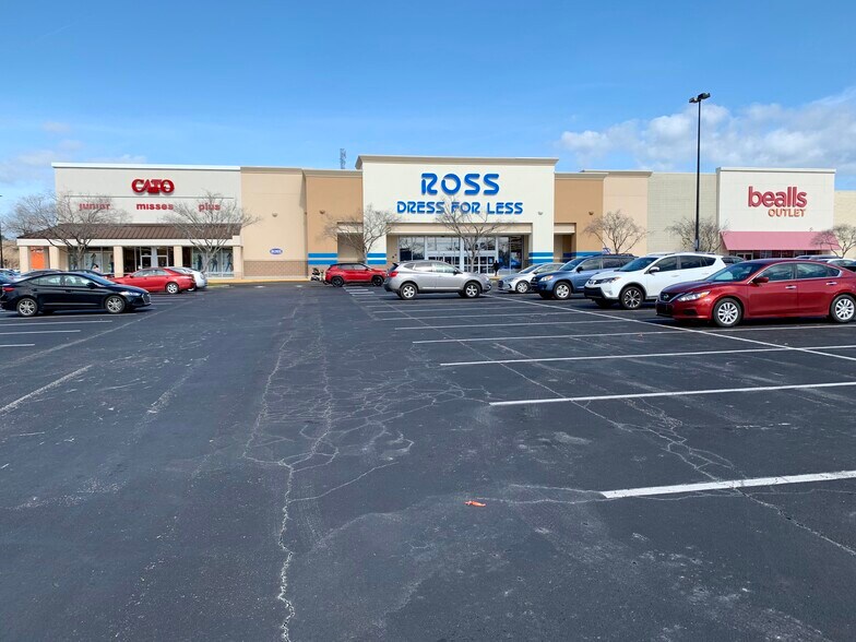 Primary Photo Of 4220-4330 W Tennessee St, Tallahassee General Retail For Lease