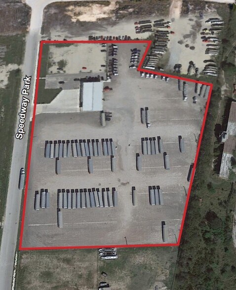 More Photos Of 14710-14722 Speedway Park, Von Ormy Truck Terminal For Lease