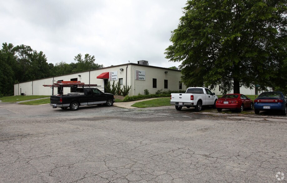 More Photos Of 1500 E Club Blvd, Durham Warehouse For Lease