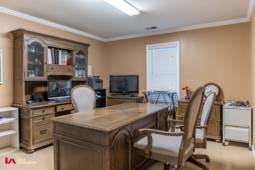 More Photos Of 55 Alston Ct, Forest Park Truck Terminal For Sale