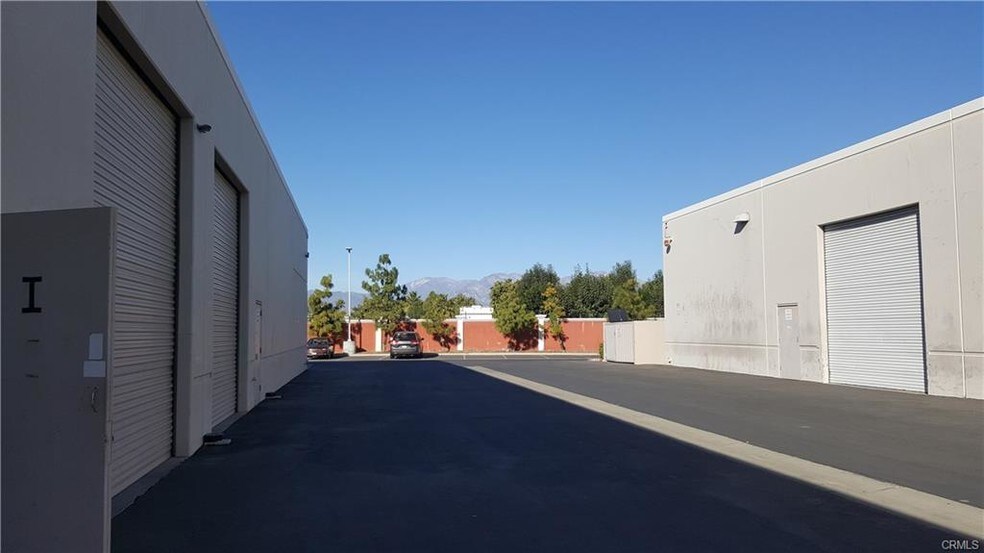 More Photos Of 15350 Fairfield Ranch Rd, Chino Hills Warehouse For Lease