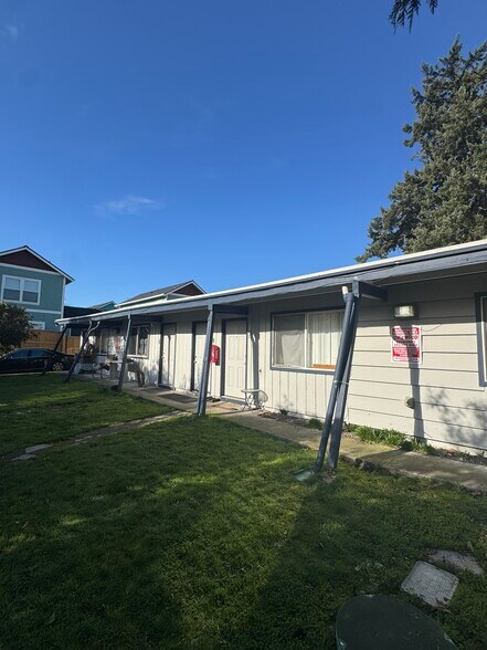 More Photos Of 15107 Boat St SW, Lakewood Multifamily For Sale