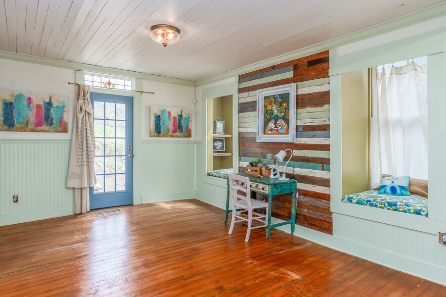 More Photos Of 401 E Bridge St, Wetumpka Specialty For Sale
