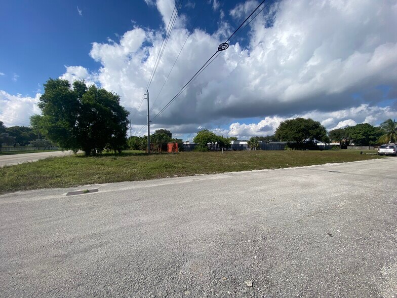 More Photos Of Northwest 19th Ave @ NW 15th Street, Pompano Beach Land For Sale