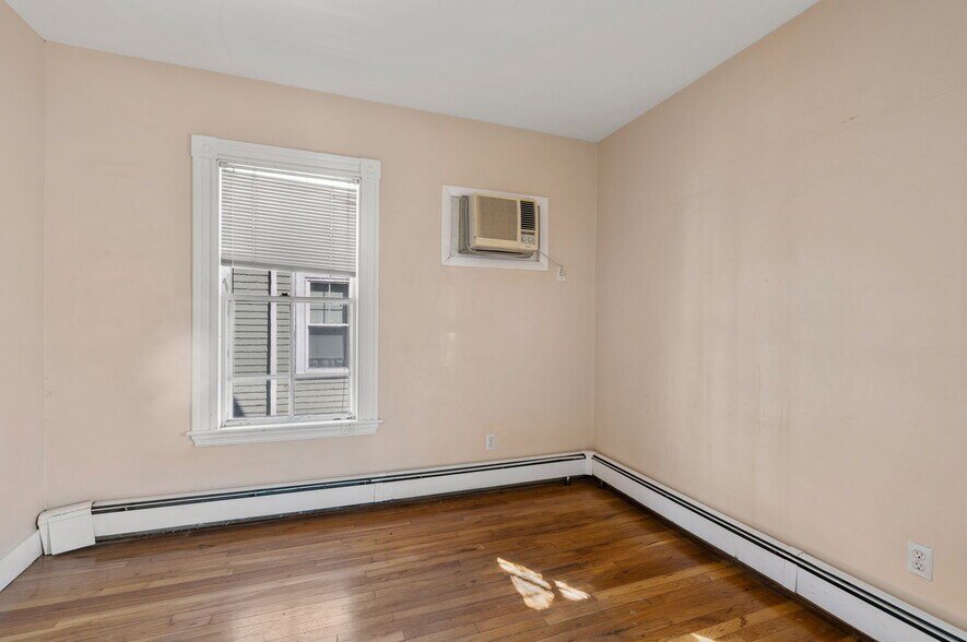 More Photos Of 113 Belmont St, Belmont Office For Sale