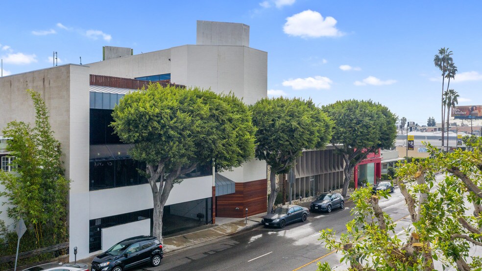 More Photos Of 1120 S Robertson Blvd, Los Angeles Medical For Lease