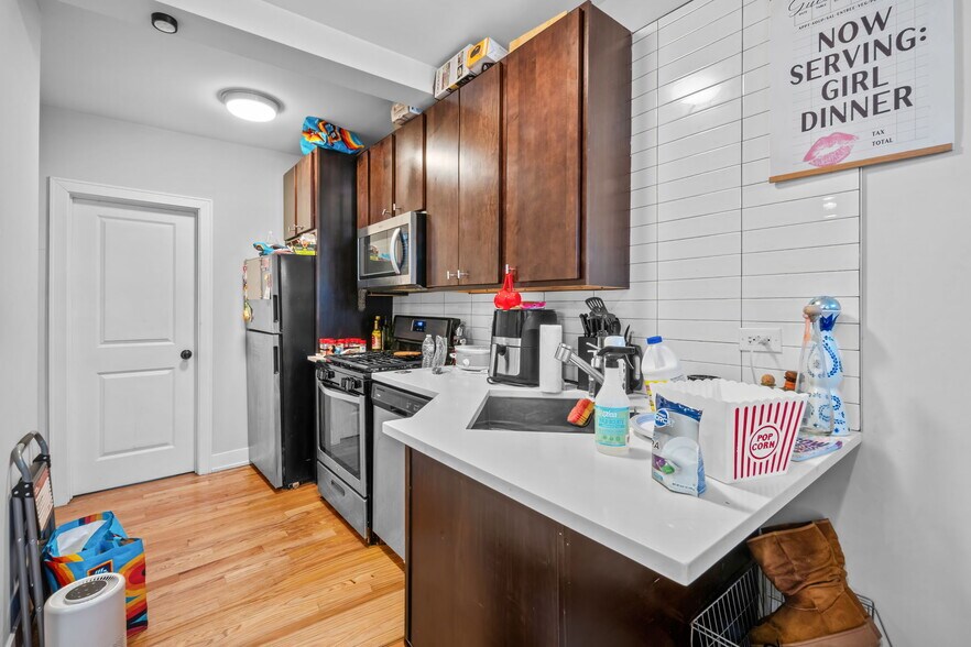 More Photos Of 2435 S California Ave, Chicago Apartments For Sale