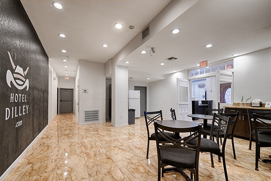 More Photos Of 110 S Main, Dilley Hotel For Sale
