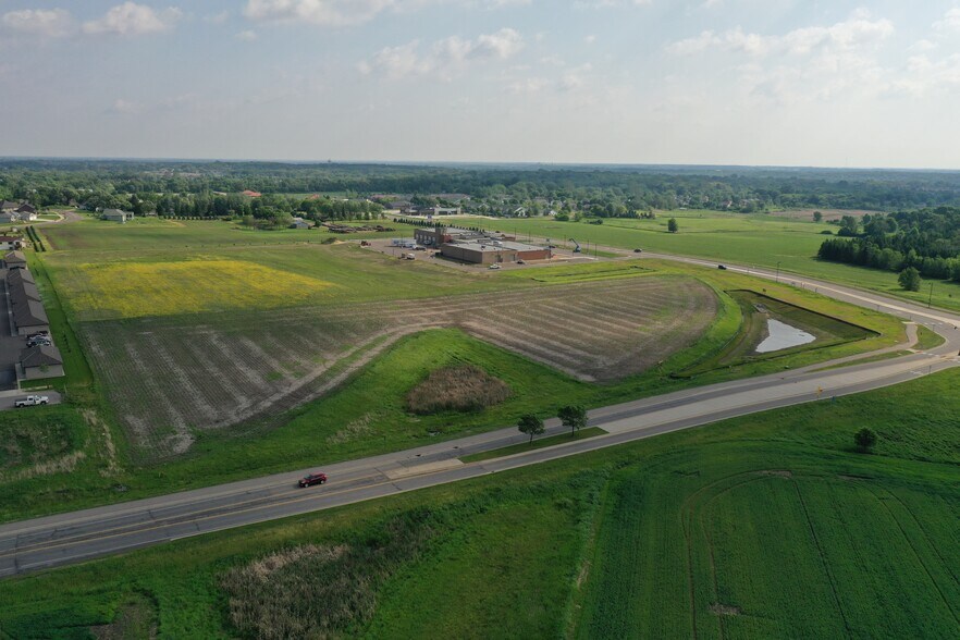 More Photos Of 1226 3rd St S, Sartell General Retail For Lease