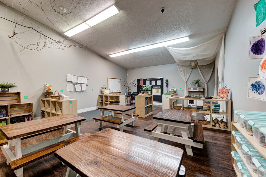 More Photos Of 11801 Southwood Dr, Oklahoma City Daycare Center For Sale