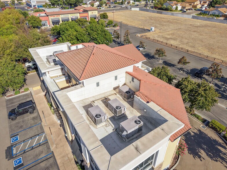 More Photos Of 2140 W Grant Line Rd, Tracy Office For Sale