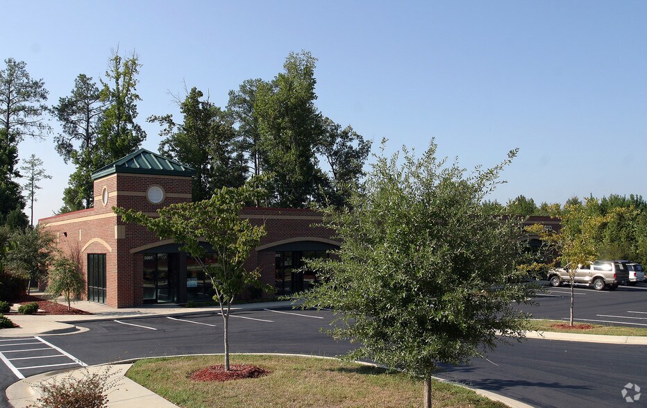 More Photos Of 5001-5009 Village Park Dr, Knightdale Storefront Retail Office For Lease