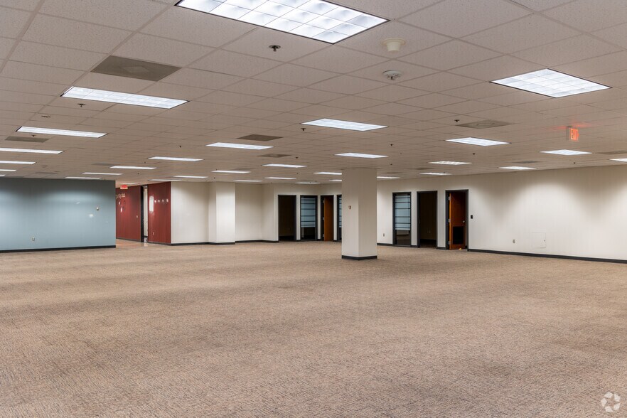 More Photos Of 7501 Boulder View Dr, North Chesterfield Unknown For Lease