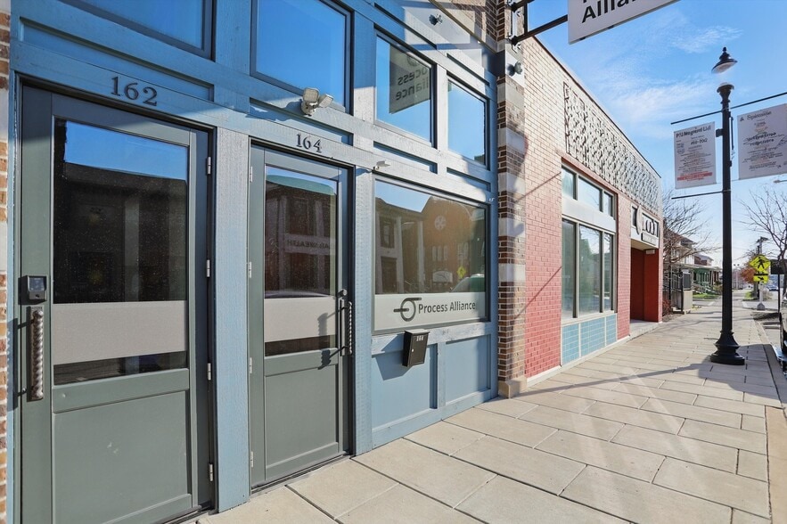 More Photos Of 164 E Jefferson St, Franklin Office For Sale