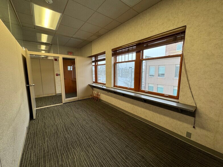 More Photos Of 117 S Mill St, Fergus Falls Coworking Space