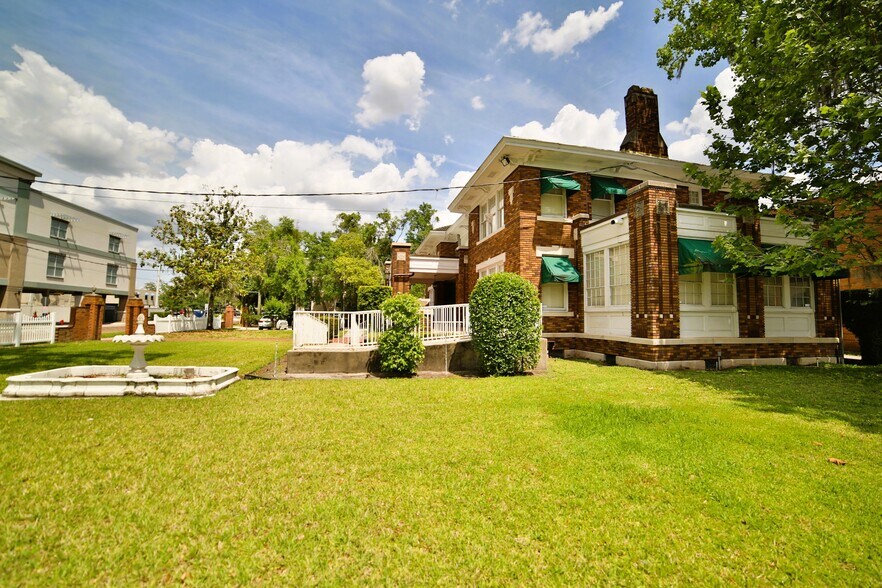 More Photos Of 108 Hillcrest St, Orlando Office For Sale