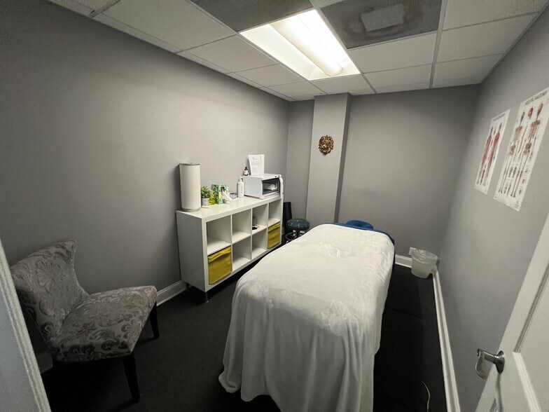 More Photos Of 5353 N Federal Hwy, Fort Lauderdale Medical For Lease