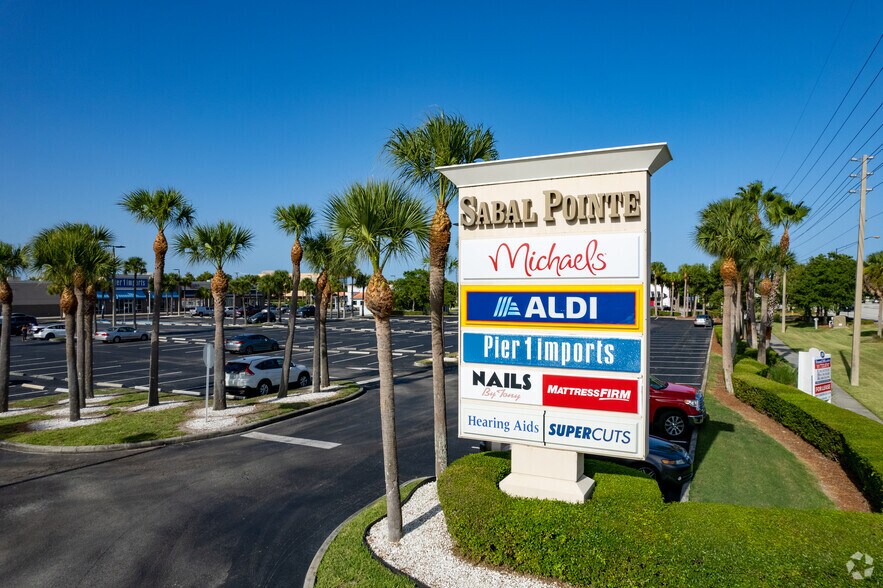 More Photos Of 780 E Merritt Island Cswy, Merritt Island Unknown For Lease