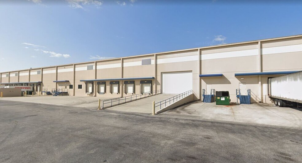 More Photos Of 4531-4561 Madison Industrial Ln, Tampa Warehouse For Lease