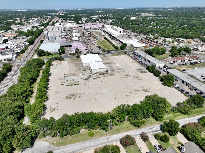 More Photos Of 324 N Nursery Rd, Irving Warehouse For Sale