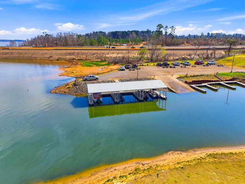 More Photos Of 16851 State Highway 155 N, Ore City Marina For Sale