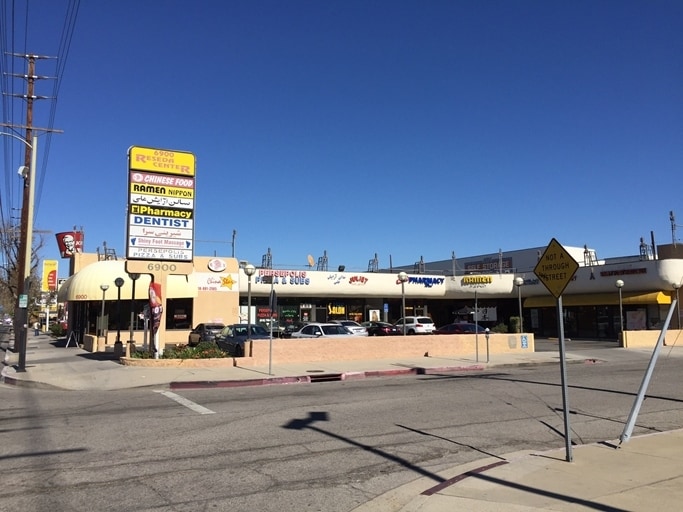More Photos Of 6900 Reseda Blvd, Reseda General Retail For Lease