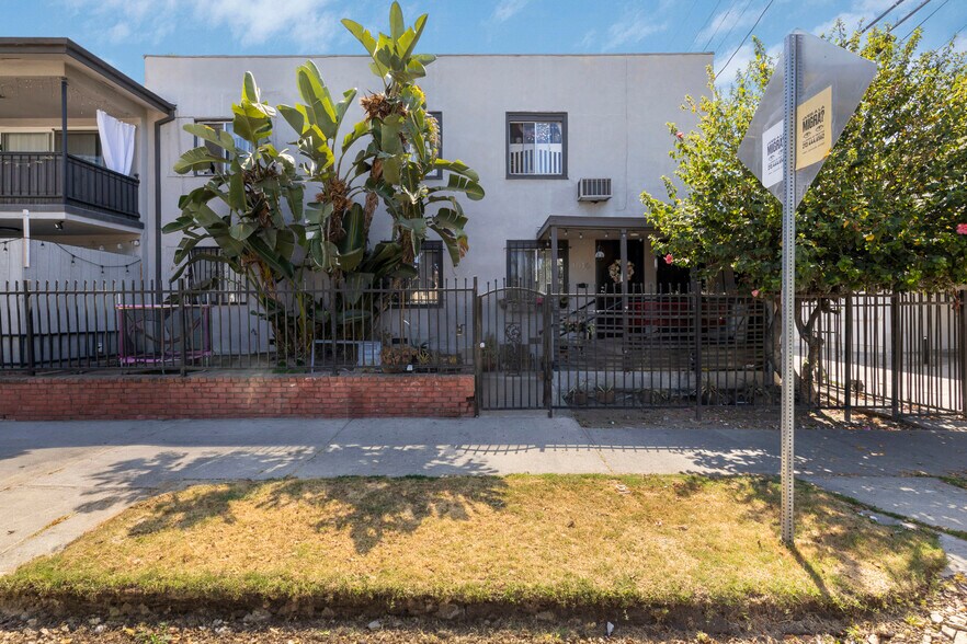 More Photos Of 1014 N El Centro Ave, Los Angeles Apartments For Sale