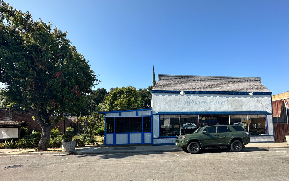 Primary Photo Of 7-9 Main St, Isleton Storefront Retail Residential For Sale