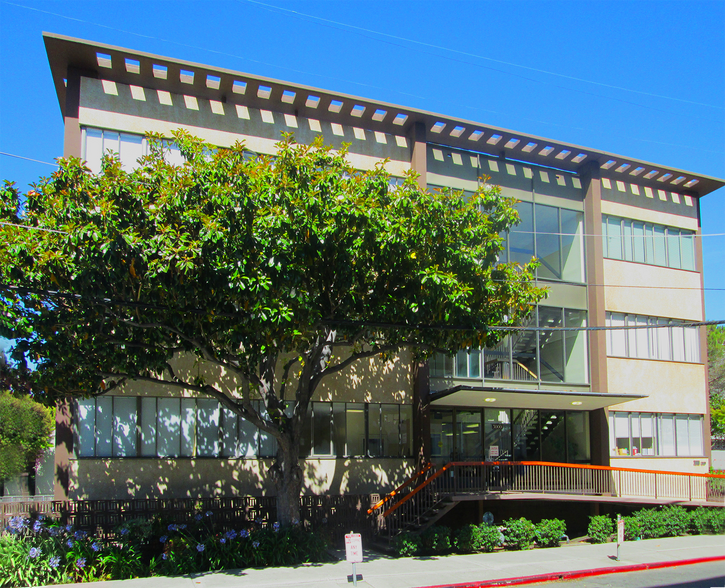 More Photos Of 3000 Colby St, Berkeley Unknown For Lease