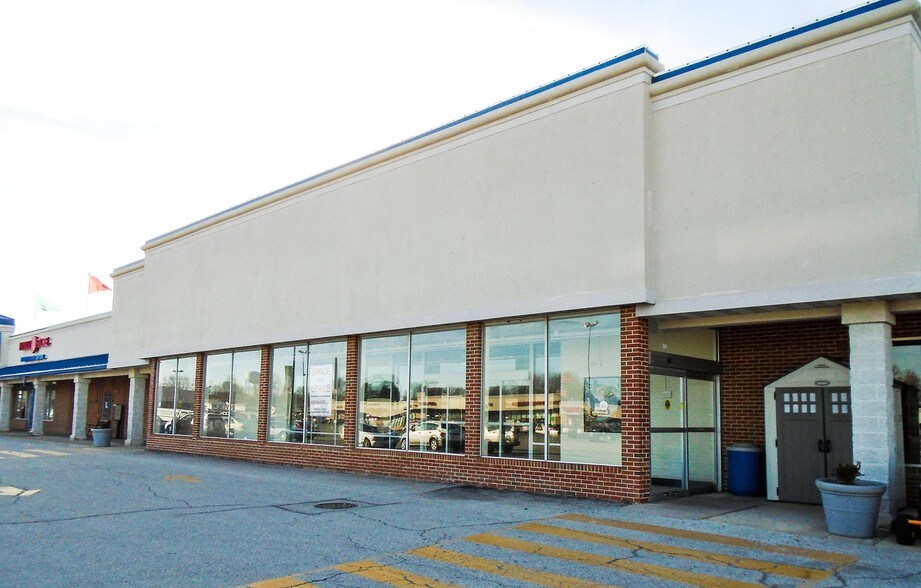 More Photos Of 901 W Morton Ave, Jacksonville Storefront For Lease