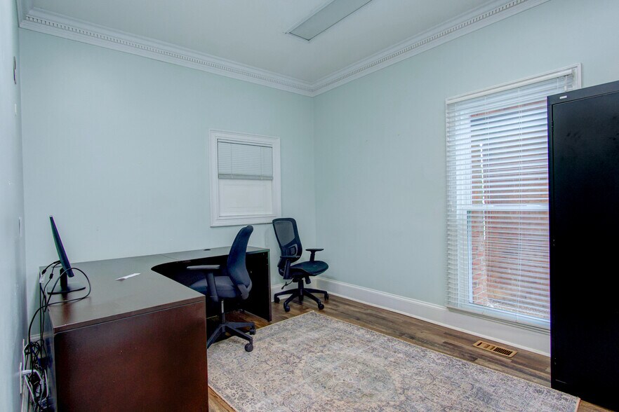 More Photos Of 3722 Atlanta Hwy, Athens Office For Sale