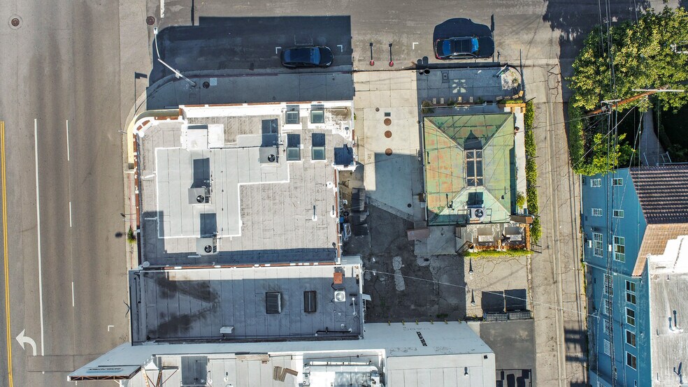 More Photos Of 7975-7977 Melrose Ave, Los Angeles Storefront For Sale