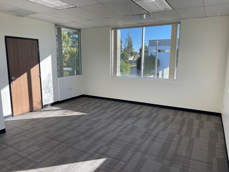 More Photos Of 19801 Mariner Ave, Torrance Unknown For Lease