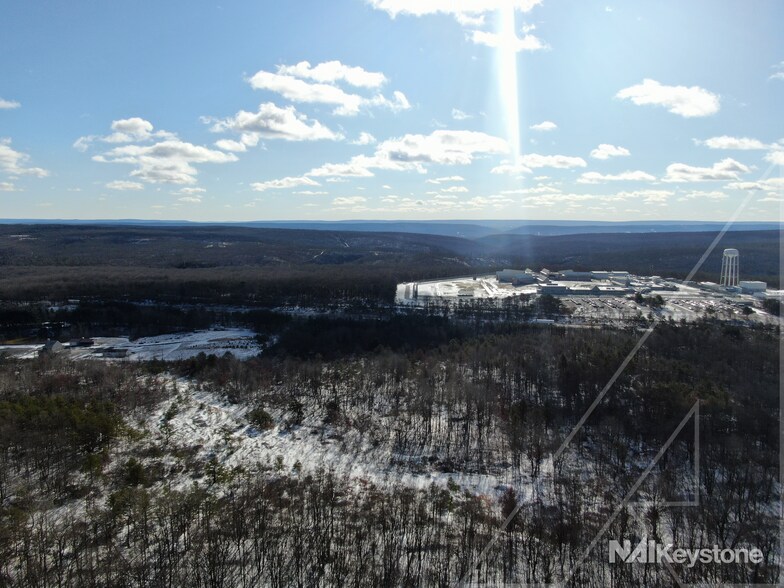 More Photos Of 178 Industrial Rd, Frackville Flex For Sale